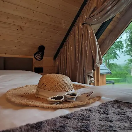 Nova Osada - Klimatyzowane Domki Z Prywatnym Jacuzzi Vila