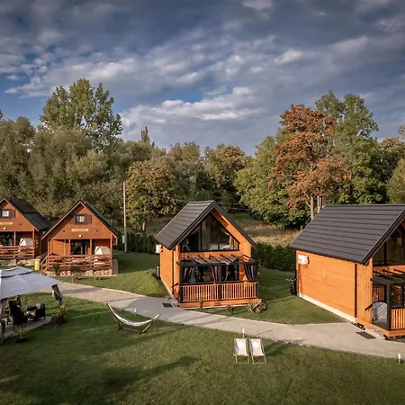 Vila Nova Osada - Klimatyzowane Domki Z Prywatnym Jacuzzi Polanica-Zdrój